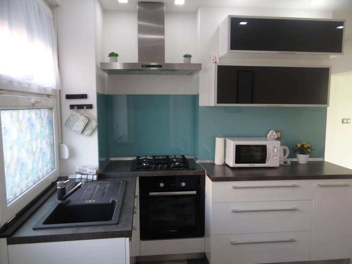 Apartman Anja 카를로바츠 외부 사진